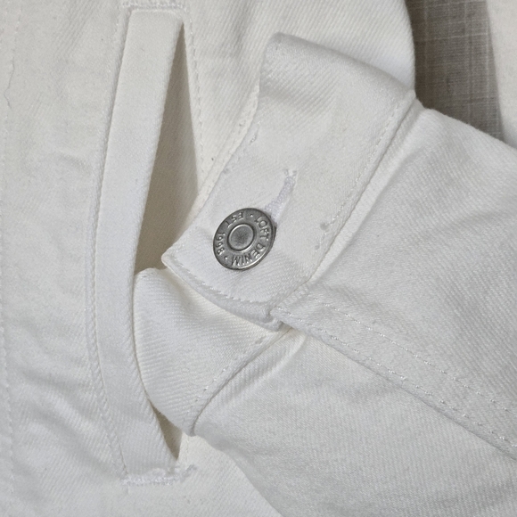 LOFT Denim Trucker Long Sleeve White Jacket w Back Hem Button Tabs Women Size M - Picture 12 of 15